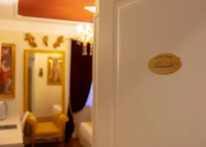 Relais I Giardini Dell'arena - Royal Solution Affittacamere 4*